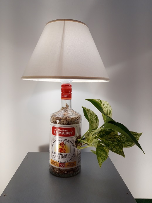 Lampe-Rhum-La-Mauny